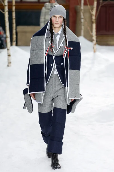 Look 8